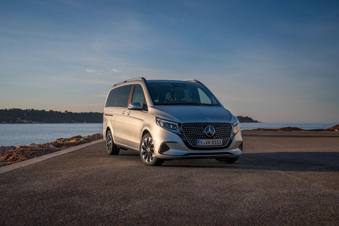 Front med Mercedes-Benz stjerne og karakteristisk grill på V-Klasse