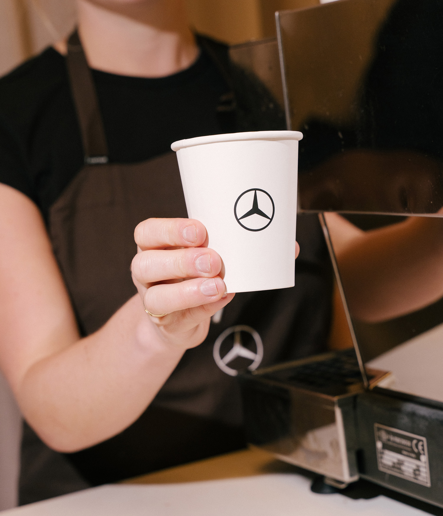 Teaser for åbningen af Mercedes-Benz Studio Copenhagen i Købmagergade 3