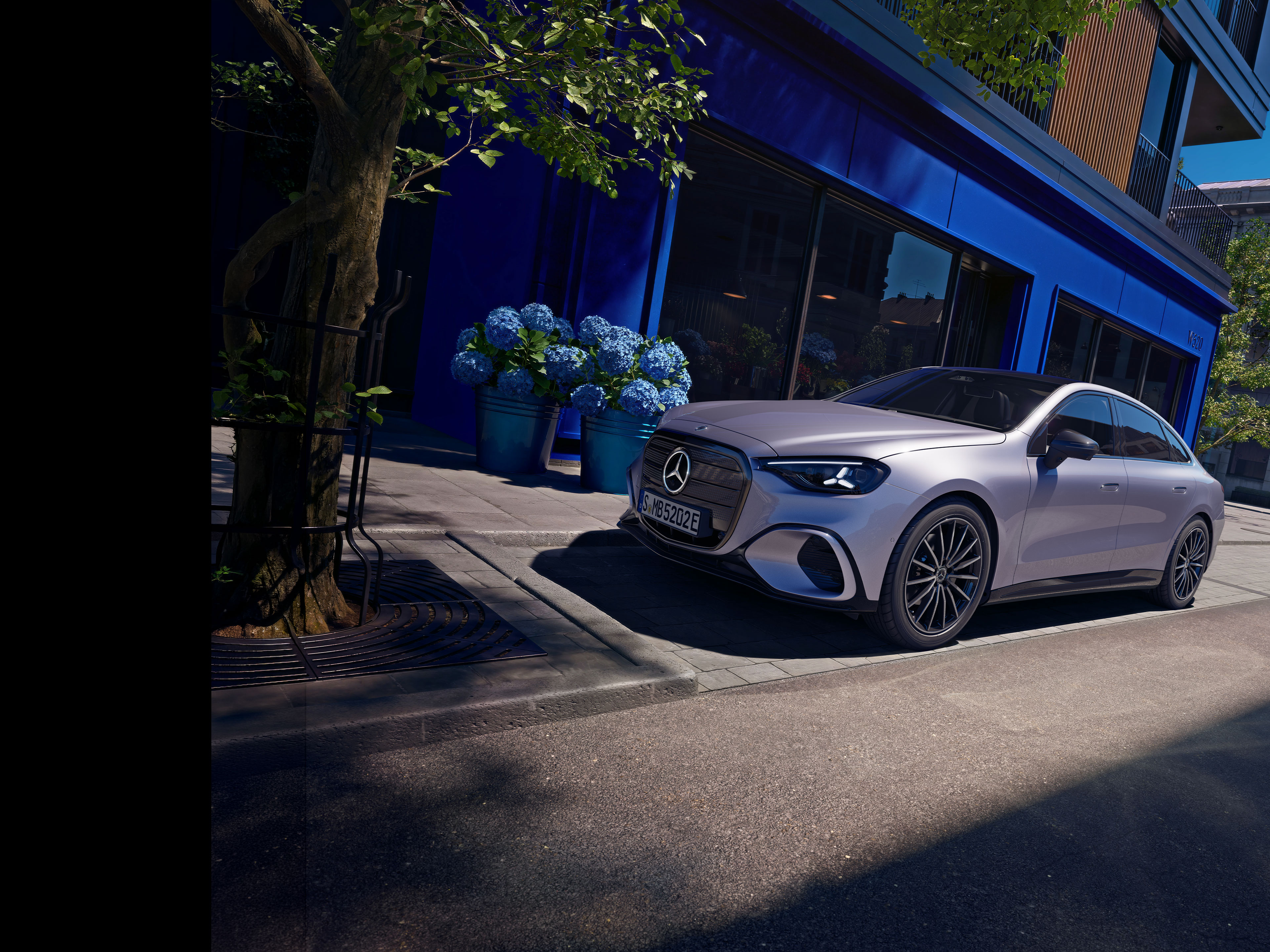 Teaser for åbningen af Mercedes-Benz Studio Copenhagen i Købmagergade 3